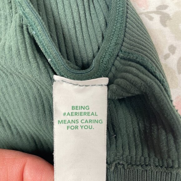 aerie SMALL Ribbed Sports Bra / Top - Dark Green - removable pads included - Picture 9 of 11